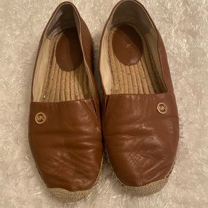 Micheal kors leather flat